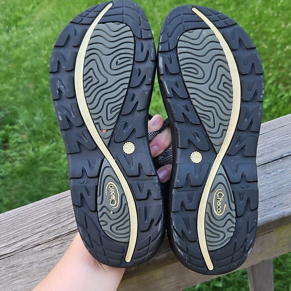 Chaco Z/Cloud Sandals Size 9 Women’s – Red, Gray, Black - Picture 5 of 6